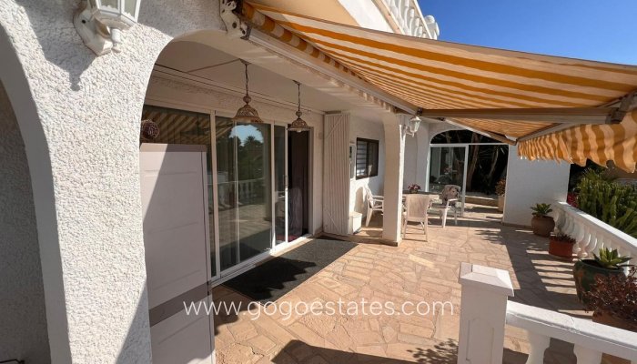 Te koop - Huis - Vrijstaande Villa - La Nucía - La Nucia Centro