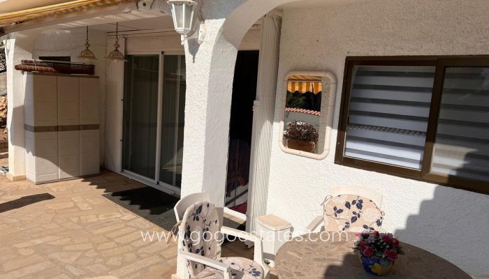 Te koop - Huis - Vrijstaande Villa - La Nucía - La Nucia Centro