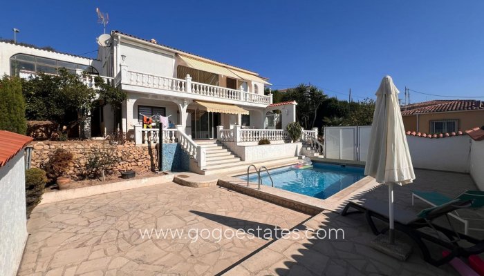 Te koop - Huis - Vrijstaande Villa - La Nucía - La Nucia Centro