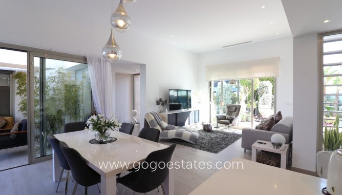 Venta - Casa - Chalet Independiente - Benijofar