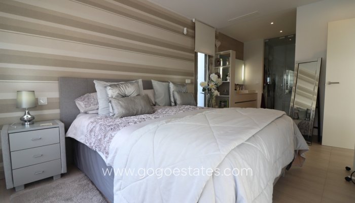 Venta - Casa - Chalet Independiente - Benijofar