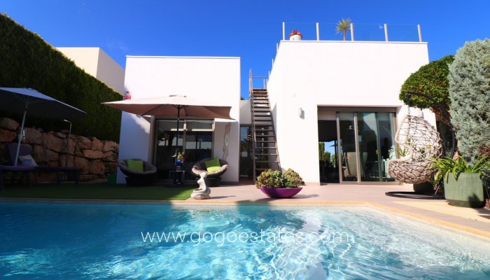 Venta - Casa - Chalet Independiente - Benijofar