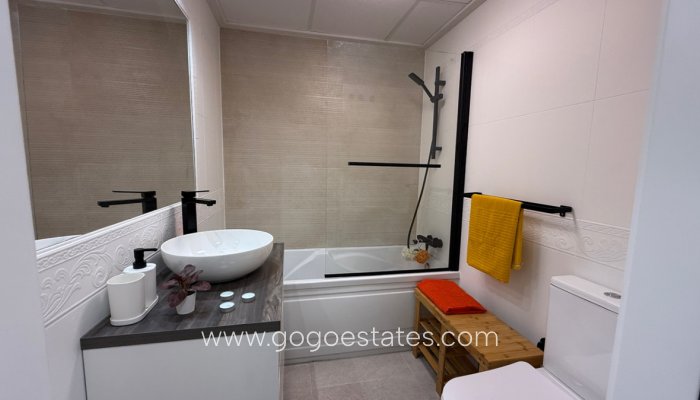 Te koop - Huis - Bungalow - Orihuela - Orihuela Centro