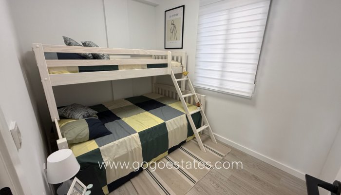 Te koop - Huis - Bungalow - Orihuela - Orihuela Centro