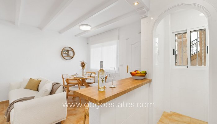 Te koop - Huis - Bungalow - Orihuela - Villamartin