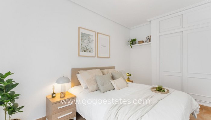 Te koop - Huis - Bungalow - Orihuela - Villamartin