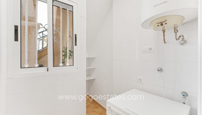 Te koop - Huis - Bungalow - Orihuela - Villamartin