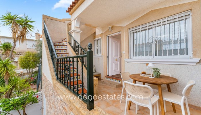 Te koop - Huis - Bungalow - Orihuela - Villamartin