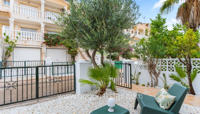 Te koop - Huis - Bungalow - Orihuela - Villamartin