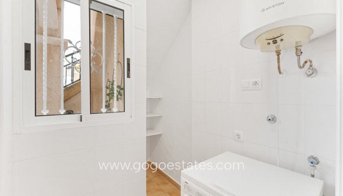 Te koop - Huis - Bungalow - Orihuela - Villamartin