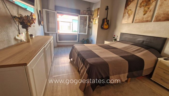 Te koop - Appartement - Appartement op de middelste verdieping - Alicante - Alicante Centro