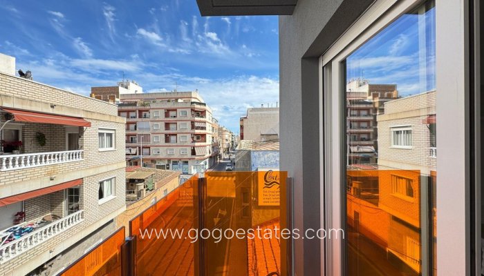 Te koop - Appartement - Appartement op de middelste verdieping - Torrevieja - Torrevieja Centro