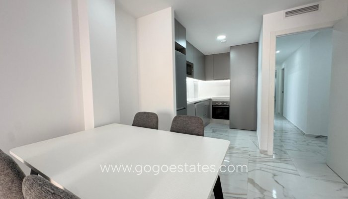 Te koop - Appartement - Appartement op de middelste verdieping - Torrevieja - Torrevieja Centro