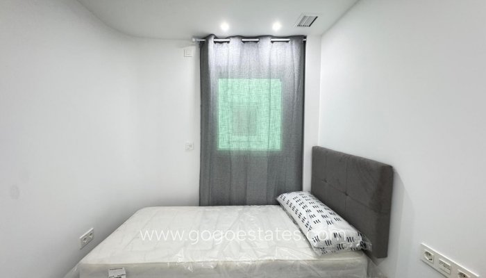 Te koop - Appartement - Appartement op de middelste verdieping - Torrevieja - Torrevieja Centro