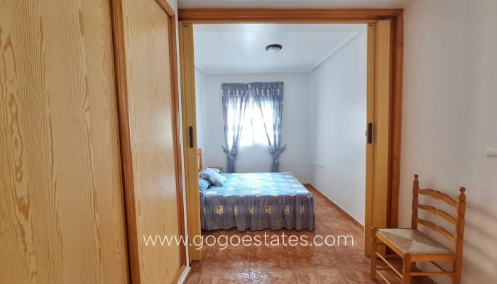 Te koop - Appartement - Appartement op de middelste verdieping - Torrevieja - Torrevieja Centro