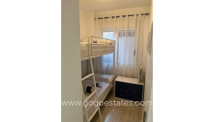 Te koop - Appartement - Appartement op de middelste verdieping - Torrevieja - Torrevieja Centro