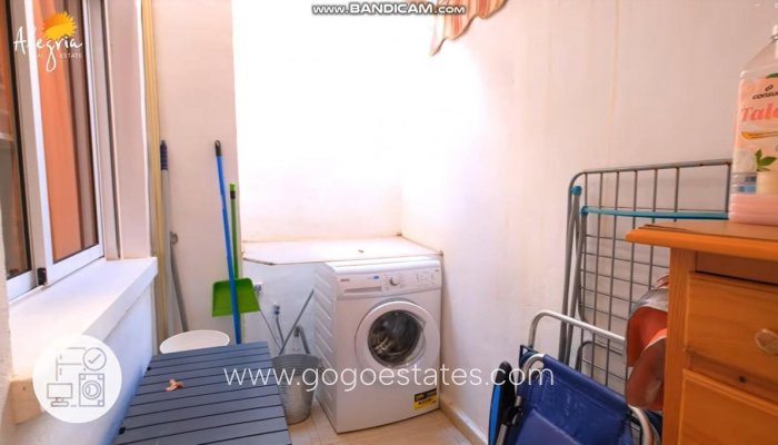 Te koop - Appartement - Appartement op de middelste verdieping - Torrevieja - Torrevieja Centro