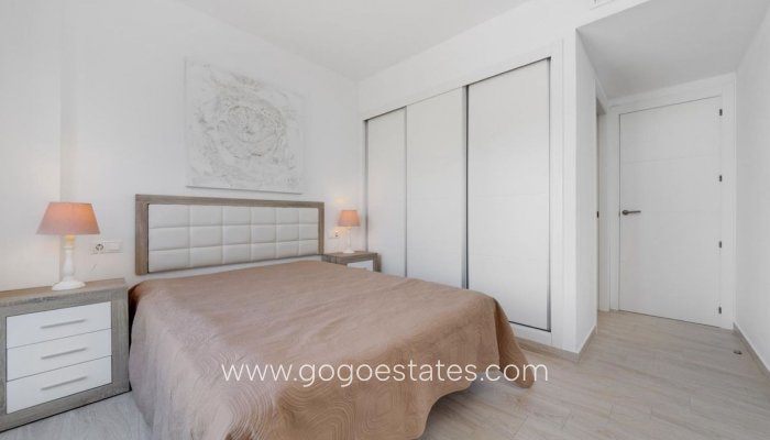 Te koop - Appartement - Appartement op de middelste verdieping - Torrevieja - Torrevieja Centro