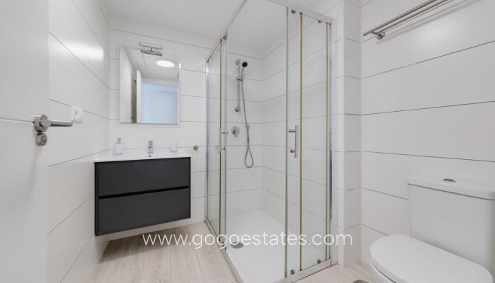 Te koop - Appartement - Appartement op de middelste verdieping - Torrevieja - Torrevieja Centro