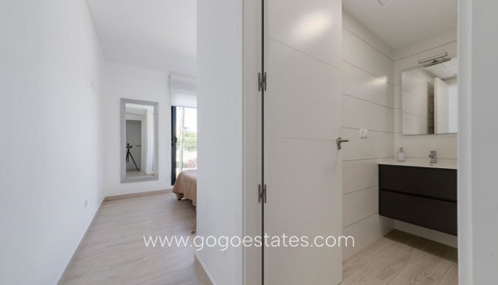 Te koop - Appartement - Appartement op de middelste verdieping - Torrevieja - Torrevieja Centro