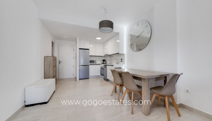 Te koop - Appartement - Appartement op de middelste verdieping - Torrevieja - Torrevieja Centro