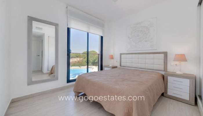 Te koop - Appartement - Appartement op de middelste verdieping - Torrevieja - Torrevieja Centro