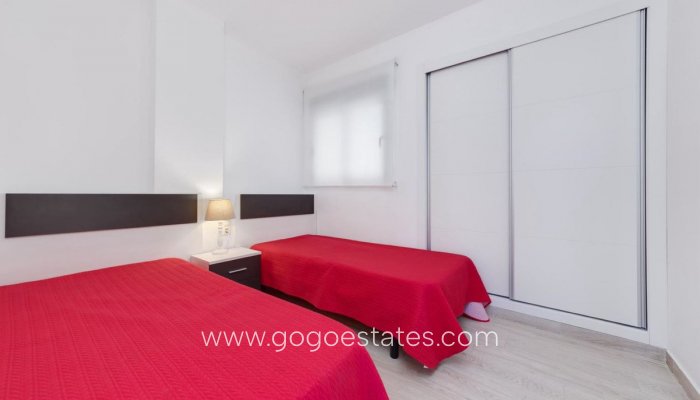 Te koop - Appartement - Appartement op de middelste verdieping - Torrevieja - Torrevieja Centro