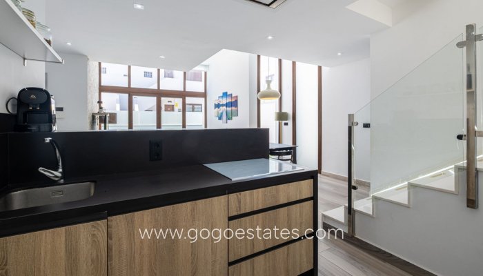 Te koop - Huis - Vrijstaande Villa - Orihuela - Los Balcones