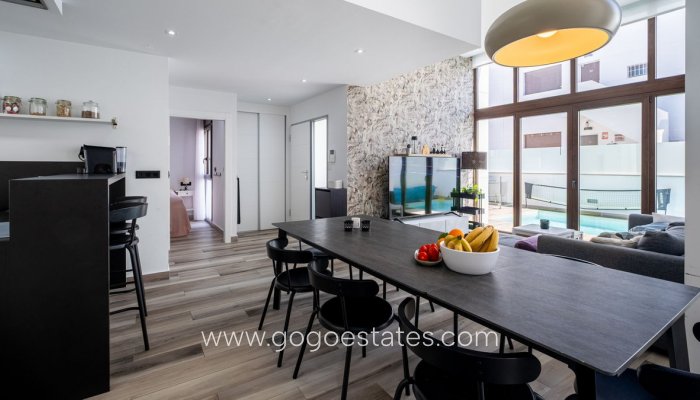 Te koop - Huis - Vrijstaande Villa - Orihuela - Los Balcones