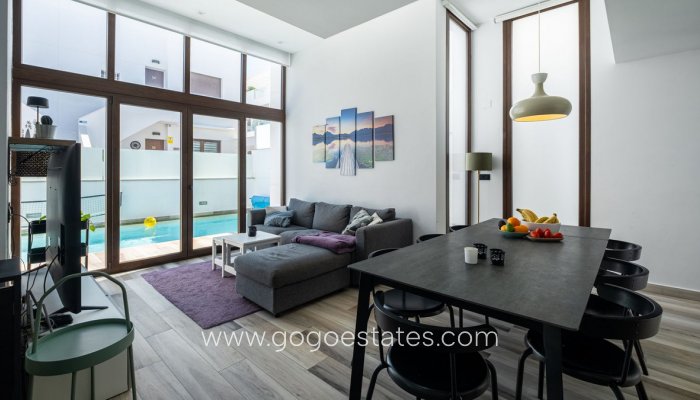 Te koop - Huis - Vrijstaande Villa - Orihuela - Los Balcones