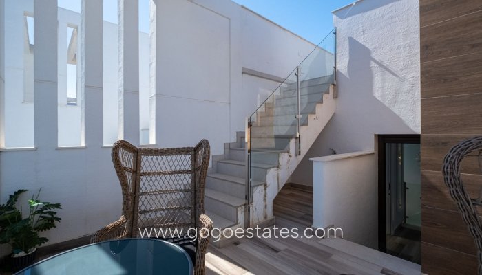 Te koop - Huis - Vrijstaande Villa - Orihuela - Los Balcones