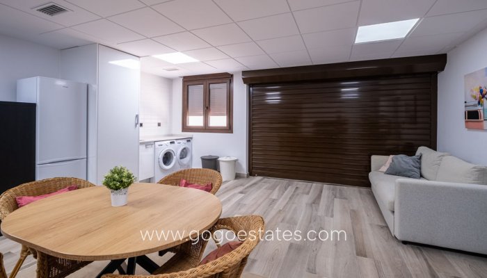 Te koop - Huis - Vrijstaande Villa - Orihuela - Los Balcones