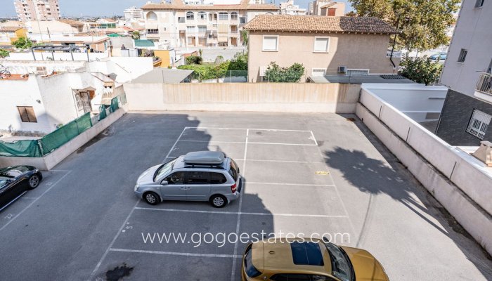 Te koop - Appartement - Appartement op de middelste verdieping - Torrevieja - Torrevieja Centro