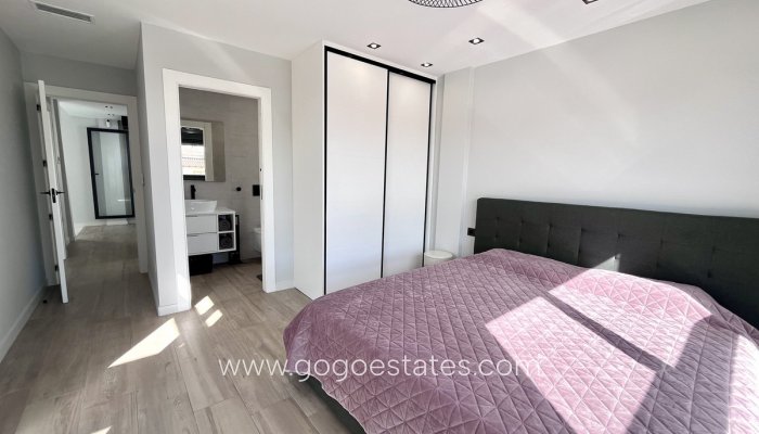 Revente - Maison - Villa Individuelle - Orihuela - Punta Prima