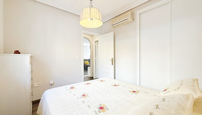 Te koop - Huis - Vrijstaande Villa - Orihuela - Los Altos