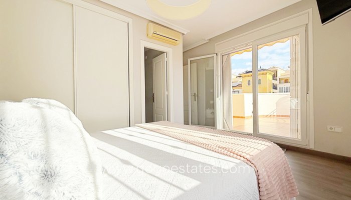 Te koop - Huis - Vrijstaande Villa - Orihuela - Los Altos