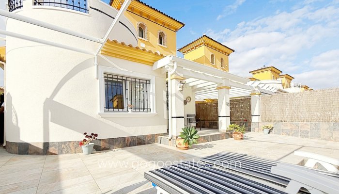 Te koop - Huis - Vrijstaande Villa - Orihuela - Los Altos