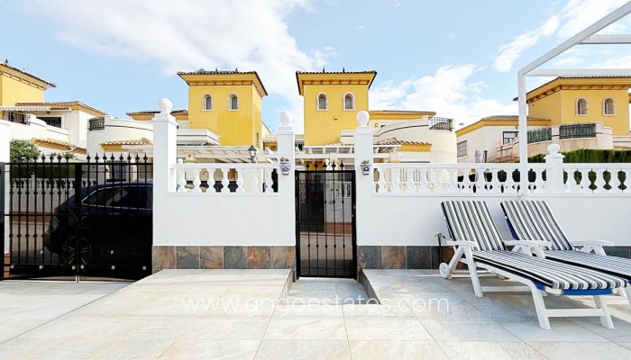 Te koop - Huis - Vrijstaande Villa - Orihuela - Los Altos