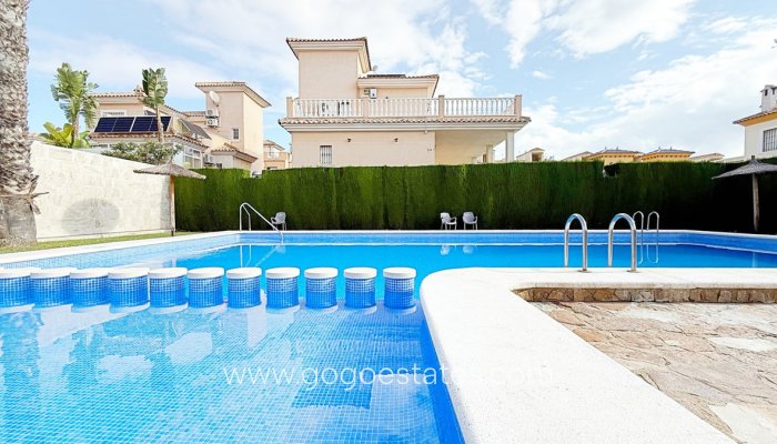 Te koop - Huis - Vrijstaande Villa - Orihuela - Los Altos