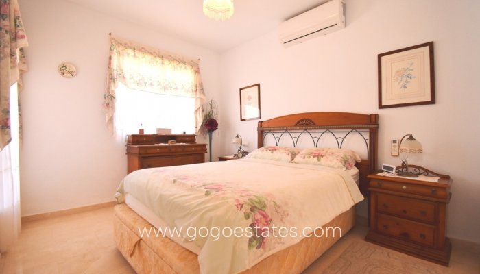 Te koop - Huis - Vrijstaande Villa - Orihuela - Playa Flamenca