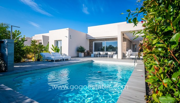 Te koop - Huis - Vrijstaande Villa - Algorfa - Algorfa Centro