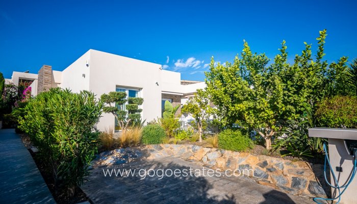 Te koop - Huis - Vrijstaande Villa - Algorfa - Algorfa Centro