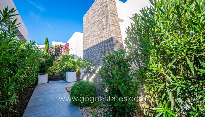 Te koop - Huis - Vrijstaande Villa - Algorfa - Algorfa Centro