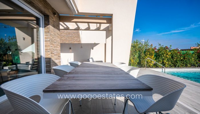 Te koop - Huis - Vrijstaande Villa - Algorfa - Algorfa Centro