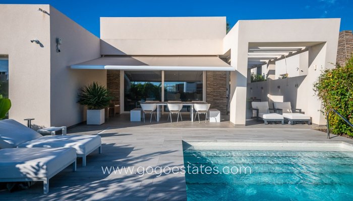 Te koop - Huis - Vrijstaande Villa - Algorfa - Algorfa Centro