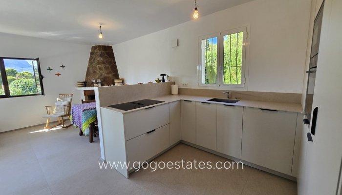 Te koop - Huis - Vrijstaande Villa - Calpe - Calpe Centro