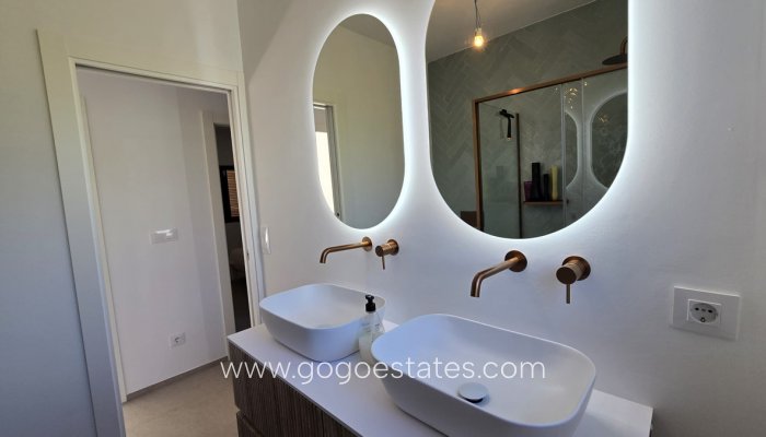 Te koop - Huis - Vrijstaande Villa - Calpe - Calpe Centro