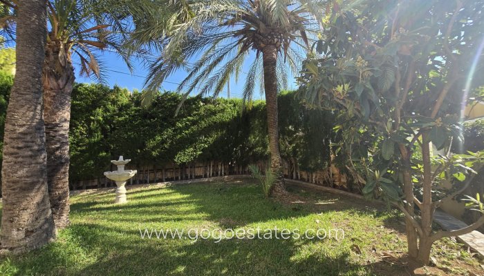 Te koop - Huis - Vrijstaande Villa - Calpe - Calpe Centro