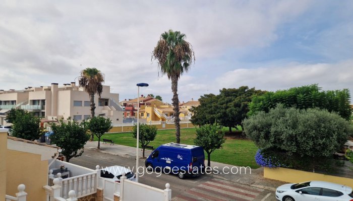 Te koop - Huis - Bungalow - Torrevieja - Torrevieja Centro
