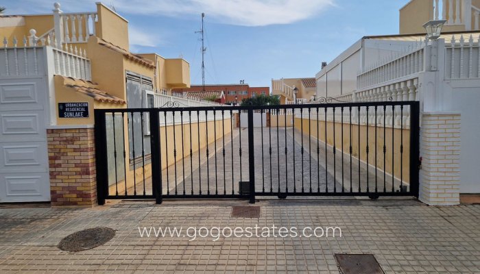Te koop - Huis - Bungalow - Torrevieja - Torrevieja Centro